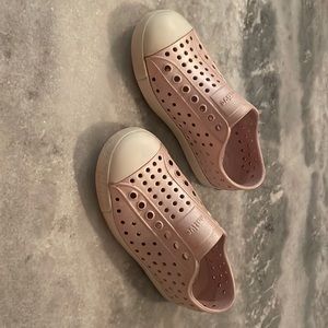 Native Shoes Child size 10